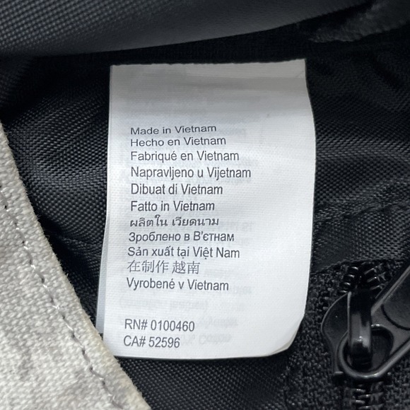 KAVU Crossbody Bag Gray Black Canvas Aztec Print Adjustable Strap - Picture 12 of 16